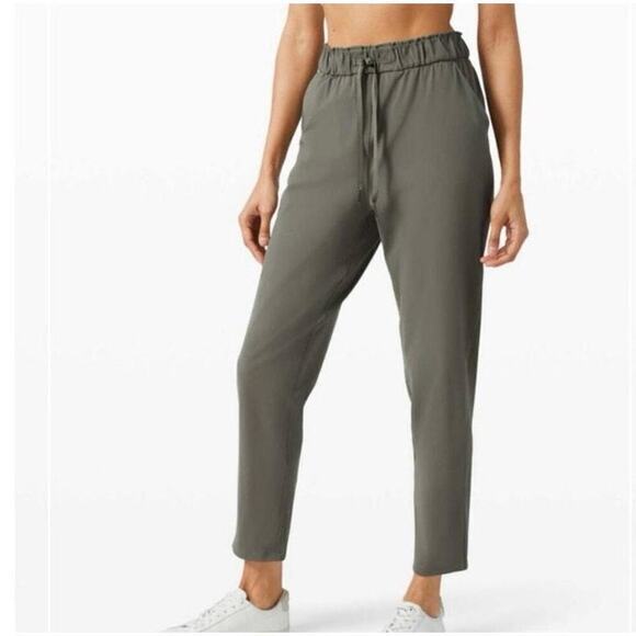lululemon athletica Pants - Lululemon Keep Moving Pant size 4 Grey Sage